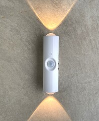 Wandleuchte mit Sensor, Akkuleuchte